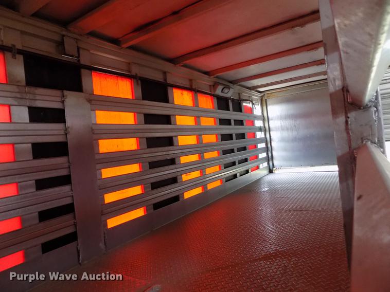 image for item FG9466 1998 Eby livestock trailer