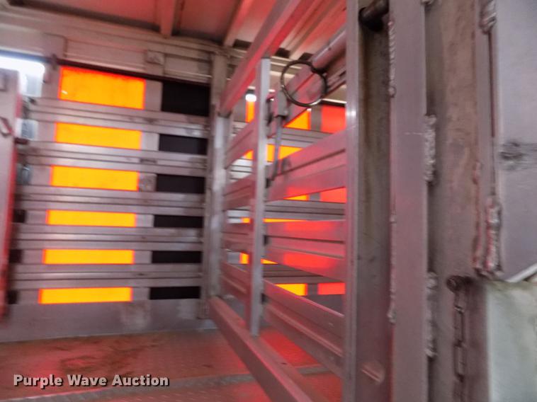 image for item FG9466 1998 Eby livestock trailer