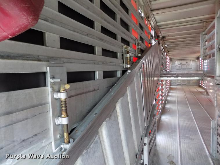 image for item FG9466 1998 Eby livestock trailer