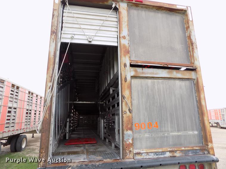 image for item FG9466 1998 Eby livestock trailer