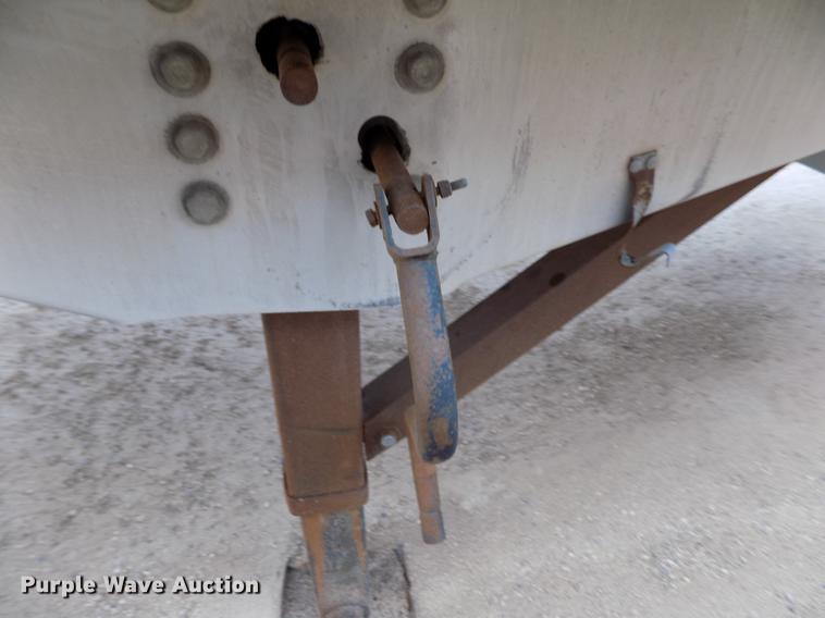 image for item FG9466 1998 Eby livestock trailer