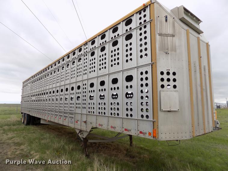 image for item FG9467 2007 Merritt livestock trailer