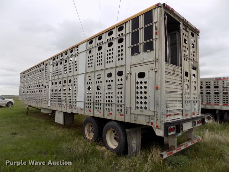 image for item FG9467 2007 Merritt livestock trailer