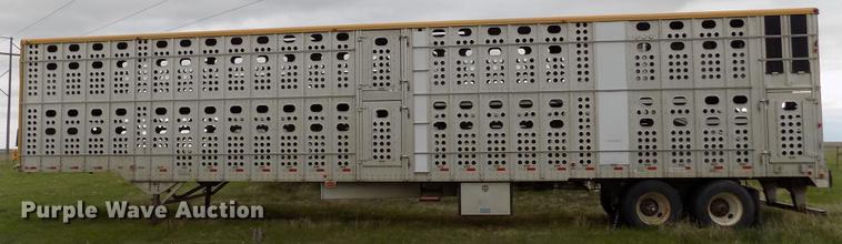 image for item FG9467 2007 Merritt livestock trailer