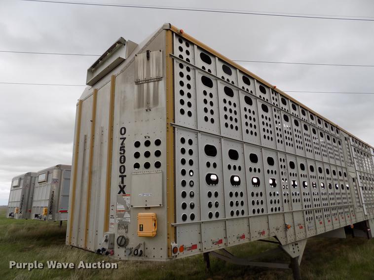image for item FG9467 2007 Merritt livestock trailer