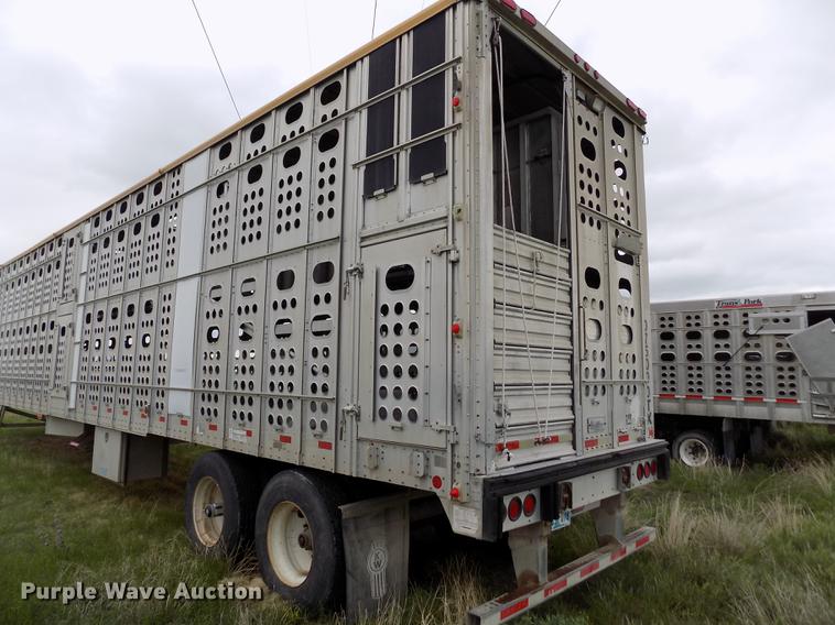 image for item FG9467 2007 Merritt livestock trailer