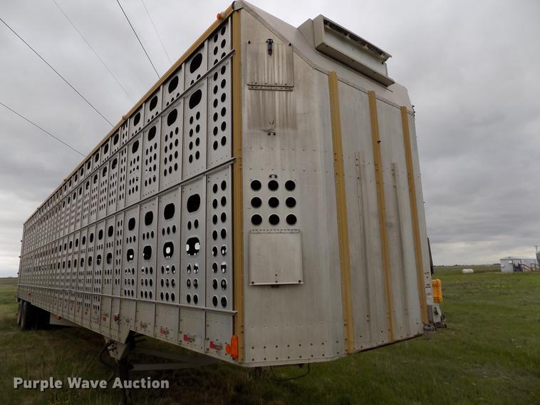 image for item FG9467 2007 Merritt livestock trailer