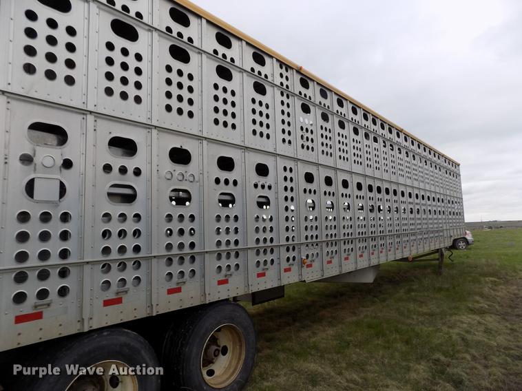 image for item FG9467 2007 Merritt livestock trailer
