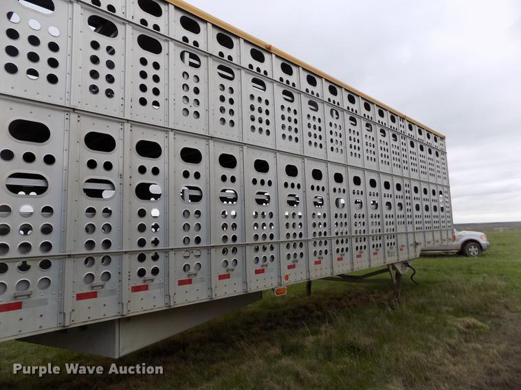 image for item FG9467 2007 Merritt livestock trailer