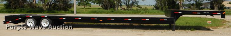 image for item FG9494 1998 Neville drop deck equipment trailer