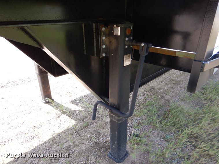 image for item FG9494 1998 Neville drop deck equipment trailer