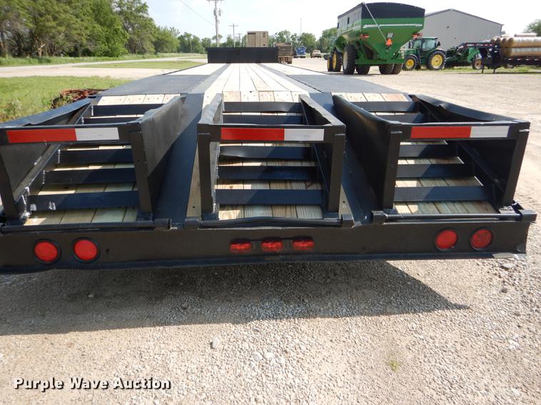 image for item FG9494 1998 Neville drop deck equipment trailer