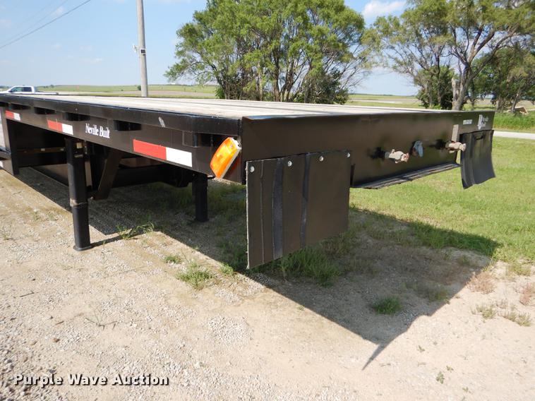 image for item FG9494 1998 Neville drop deck equipment trailer