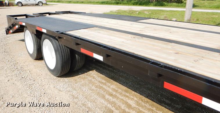 image for item FG9494 1998 Neville drop deck equipment trailer