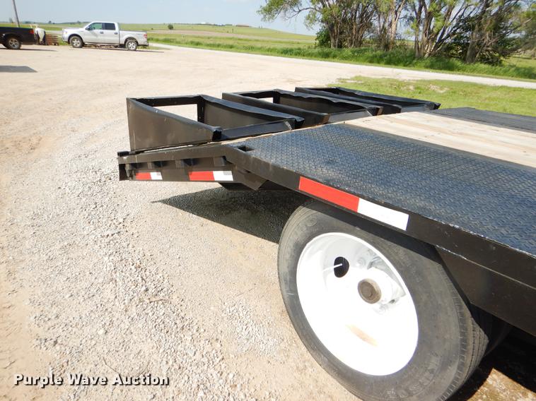 image for item FG9494 1998 Neville drop deck equipment trailer