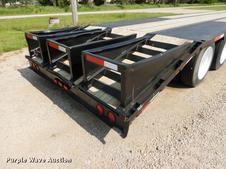image for item FG9494 1998 Neville drop deck equipment trailer