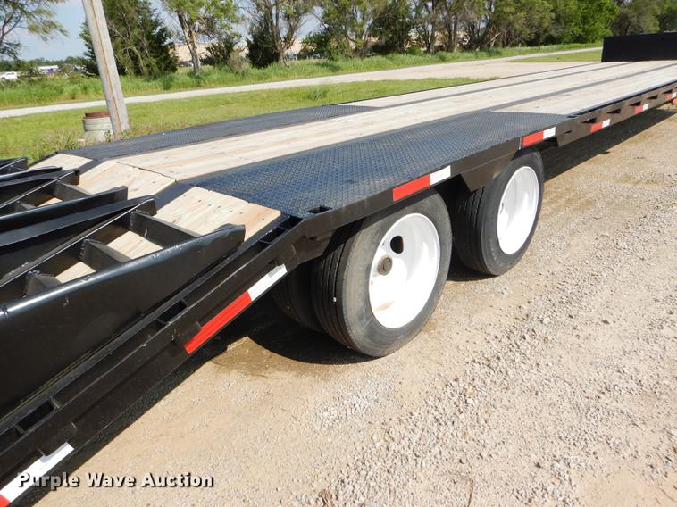 image for item FG9494 1998 Neville drop deck equipment trailer