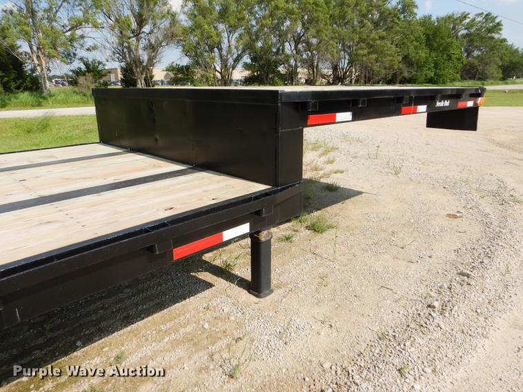 image for item FG9494 1998 Neville drop deck equipment trailer