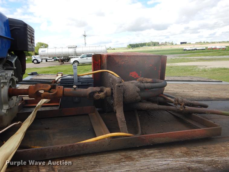 image for item FG9497 1998 Landoll Easy Hooker lowboy equipment trailer