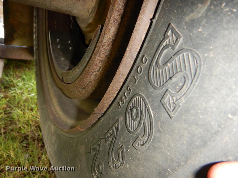 image for item FG9497 1998 Landoll Easy Hooker lowboy equipment trailer