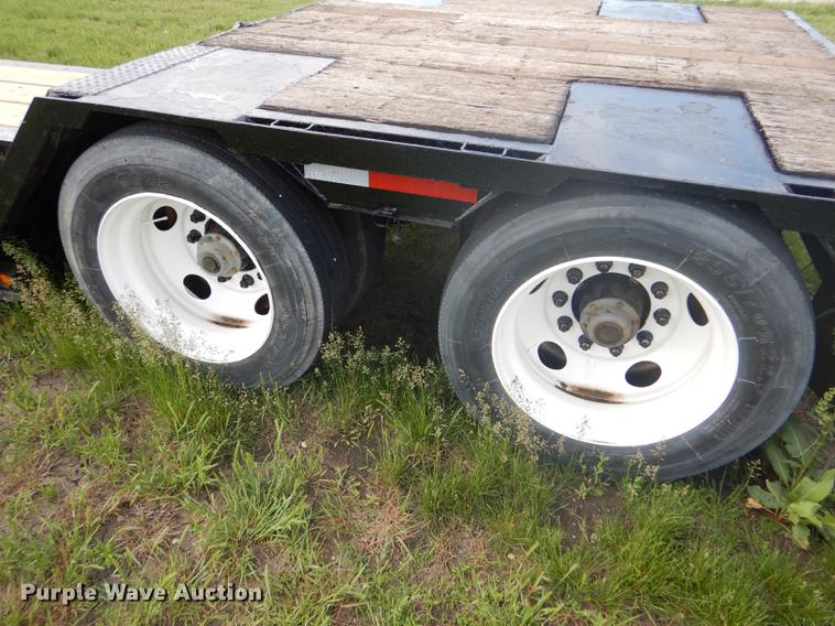 image for item FG9497 1998 Landoll Easy Hooker lowboy equipment trailer