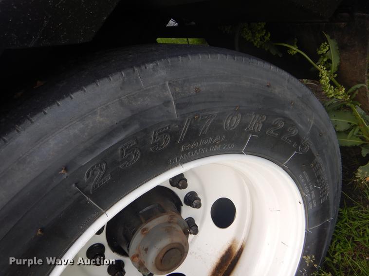 image for item FG9497 1998 Landoll Easy Hooker lowboy equipment trailer