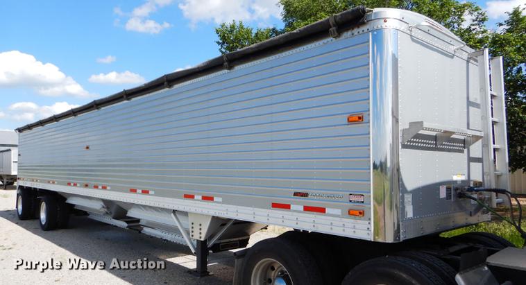 image for item FT9533 2017 Timpte Super Hopper double hopper bottom grain trailer