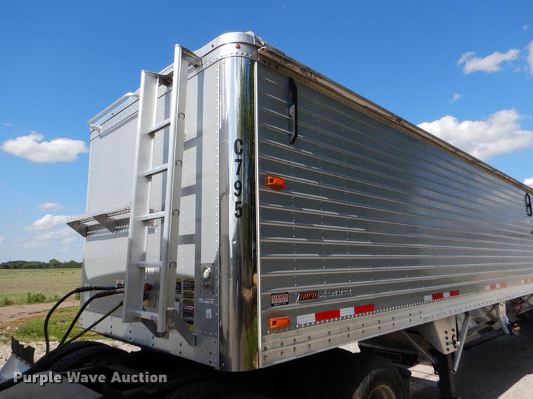 image for item FT9533 2017 Timpte Super Hopper double hopper bottom grain trailer