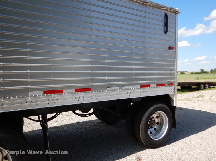 image for item FT9533 2017 Timpte Super Hopper double hopper bottom grain trailer