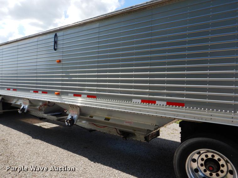 image for item FT9533 2017 Timpte Super Hopper double hopper bottom grain trailer