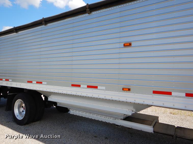 image for item FT9533 2017 Timpte Super Hopper double hopper bottom grain trailer