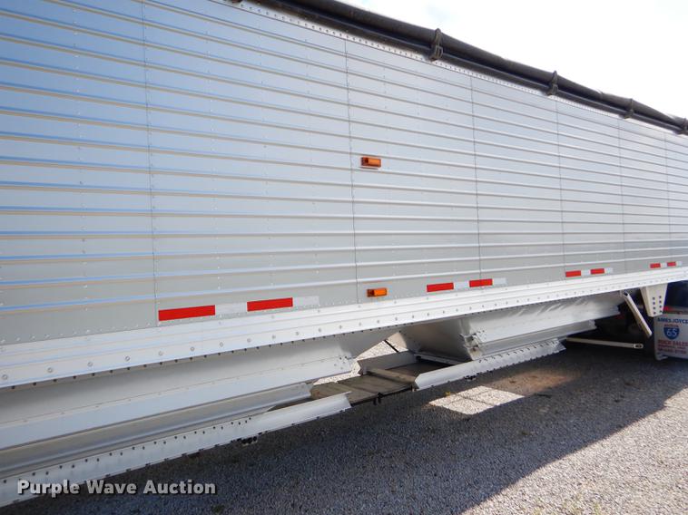 image for item FT9533 2017 Timpte Super Hopper double hopper bottom grain trailer