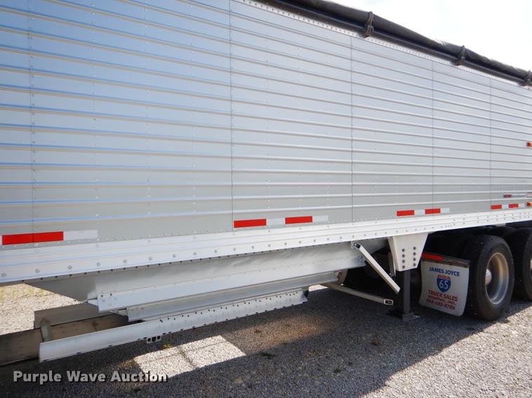 image for item FT9533 2017 Timpte Super Hopper double hopper bottom grain trailer