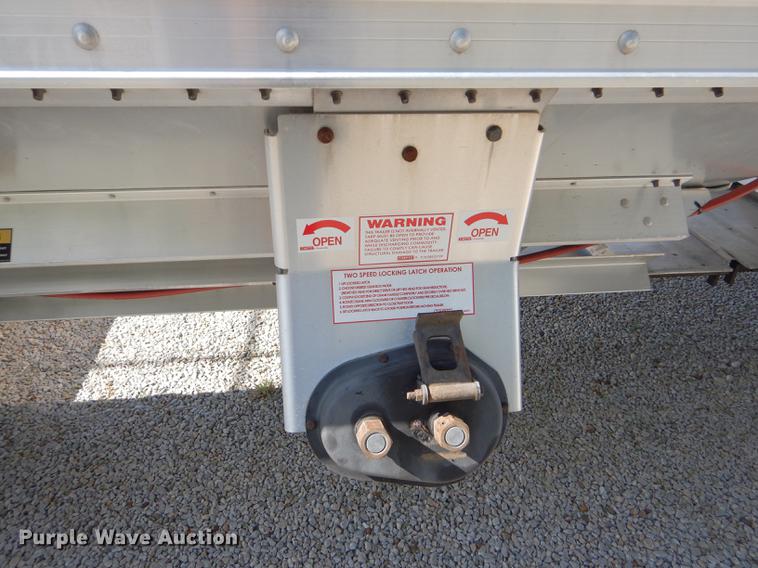 image for item FT9533 2017 Timpte Super Hopper double hopper bottom grain trailer