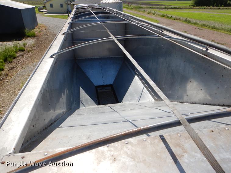 image for item FT9533 2017 Timpte Super Hopper double hopper bottom grain trailer