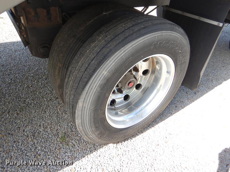 image for item FT9533 2017 Timpte Super Hopper double hopper bottom grain trailer