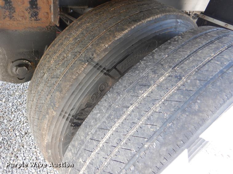 image for item FT9533 2017 Timpte Super Hopper double hopper bottom grain trailer