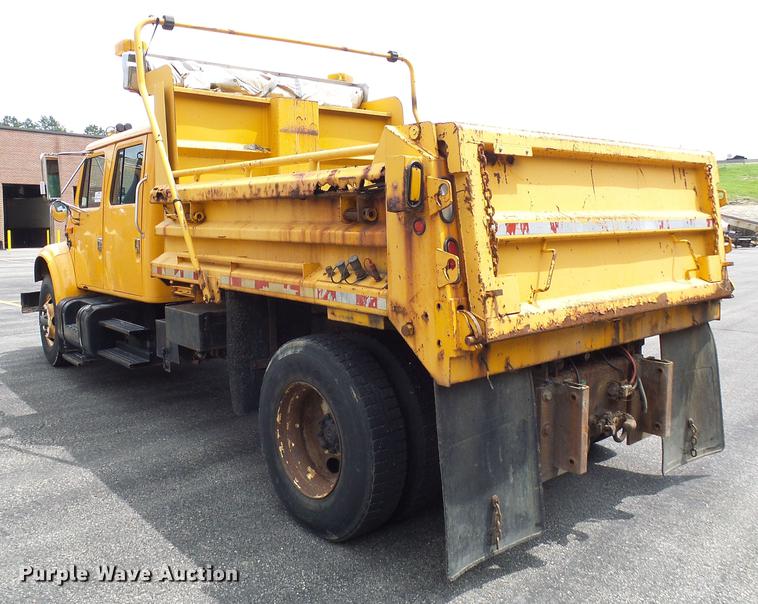 image for item DB2165 2002 International 4900 dump truck