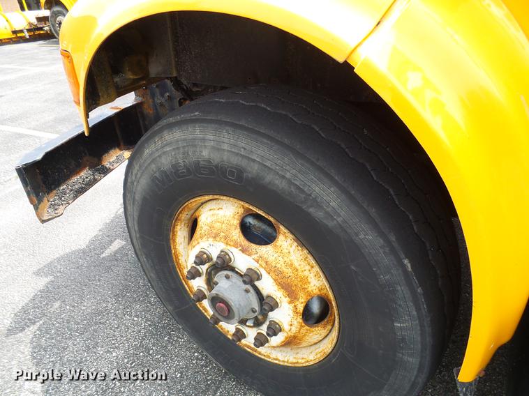 image for item DB2165 2002 International 4900 dump truck