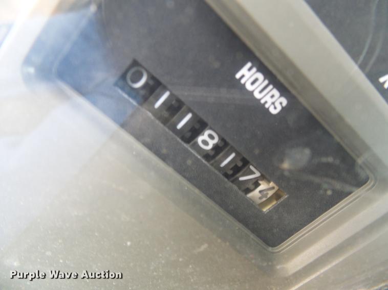 image for item DB2165 2002 International 4900 dump truck