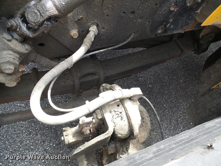 image for item DB2165 2002 International 4900 dump truck