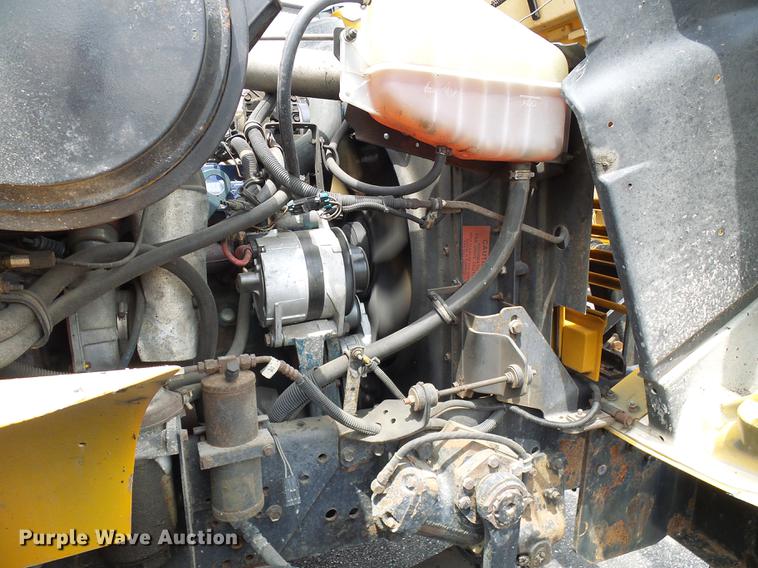 image for item DB2165 2002 International 4900 dump truck