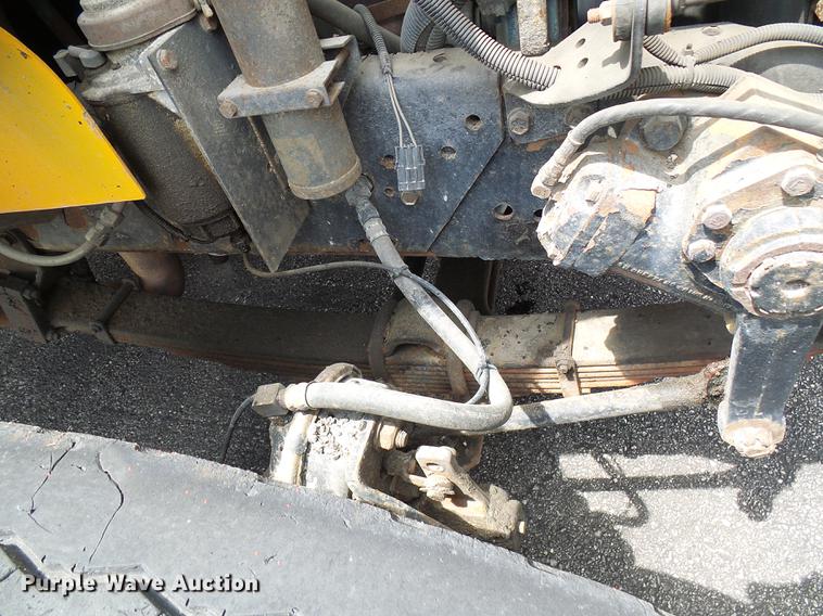 image for item DB2165 2002 International 4900 dump truck