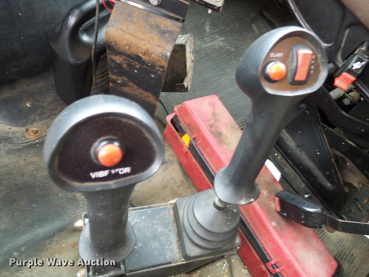 image for item DB2166 2002 International 4900 dump truck