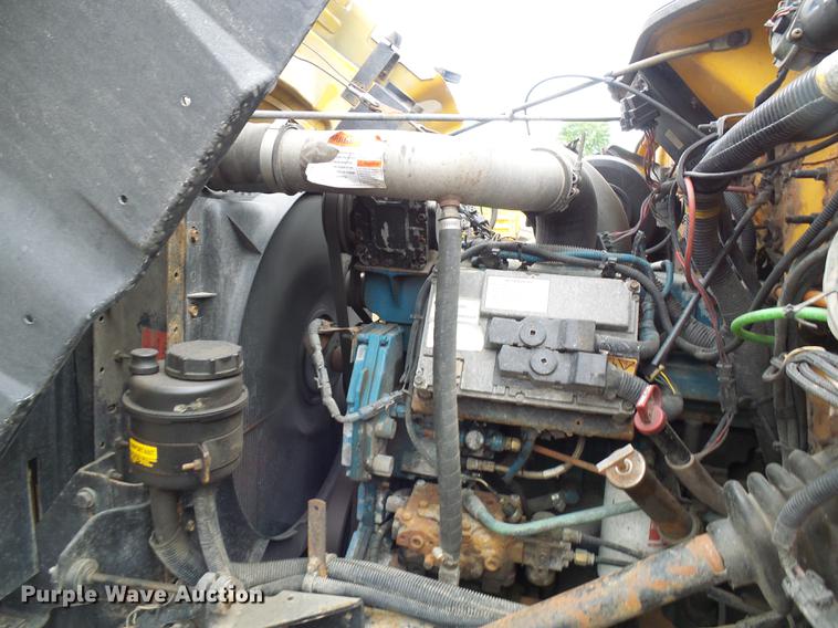 image for item DB2166 2002 International 4900 dump truck