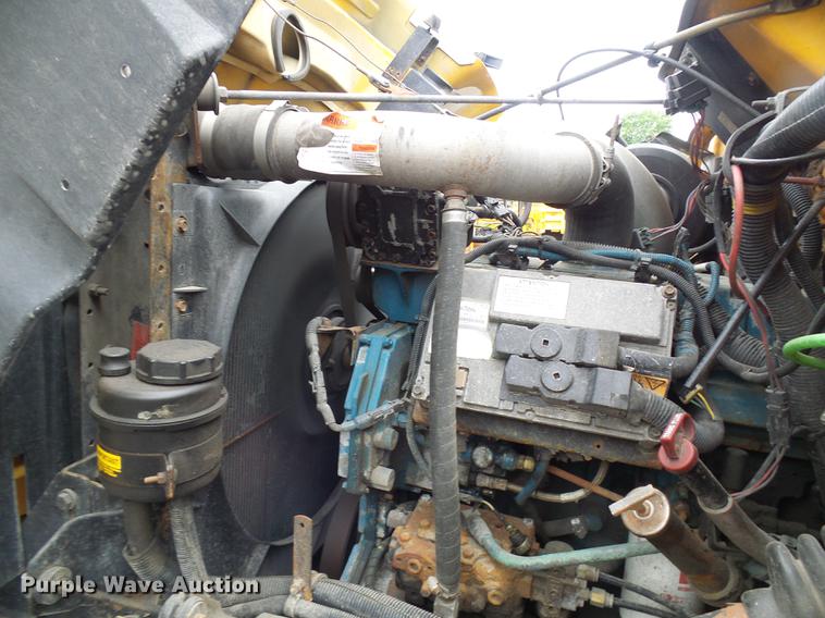 image for item DB2166 2002 International 4900 dump truck