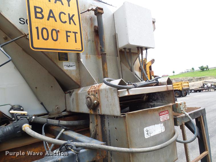 image for item DB2167 2002 International 4900 dump truck