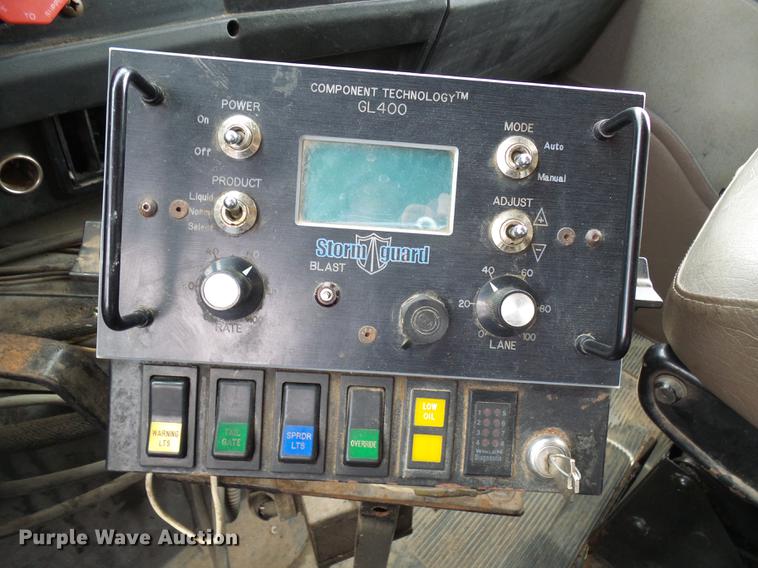 image for item DB2167 2002 International 4900 dump truck