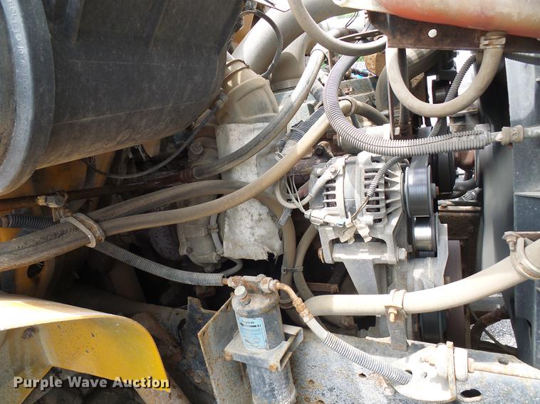 image for item DB2167 2002 International 4900 dump truck