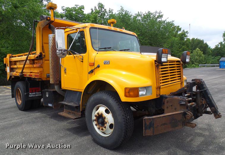 image for item DB2168 2002 International 4700 dump truck